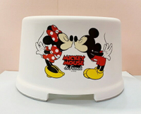 【震撼精品百貨】Micky Mouse 米奇/米妮  迪士尼浴室椅子-白米奇米妮親吻#09360 震撼日式精品百貨