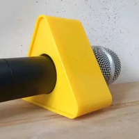 holder Reporter wartawan podcast mic segitiga penyangah microphone kuning