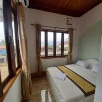 住宿 Vang vieng Queens Hotel 萬榮