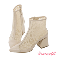 【Grace Gift】小貓聯名-真皮拼接雕花蕾絲高跟短靴 米白