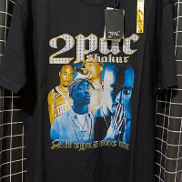 Kaos 2Pac Collab Pull&Bear BNWT Size L - Bahan Katun Tebal - Motif, Hitam, Pria, Combed, Wanita, Baj