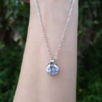 Kalung Titanium Putih Liontin Mata Soliter TK912