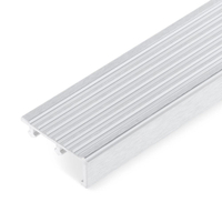 จมูกบันไดอลูฯ NAC501220 5x120 เงินปัดลาย