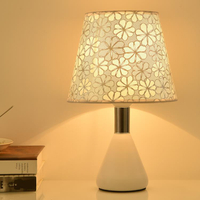 台燈臥室床頭燈簡約現代個性小夜燈可調光創意台燈遙控暖光喂奶燈