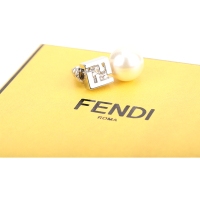 FENDI FF鑲嵌鑽飾垂墜式珍珠穿針式耳環(單只)