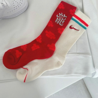 Nike EVERYDAY PLUS 紅白 新年 襪子 龍年限定 長襪 中筒襪 二入組 男女款 H6638 (FZ6518900)