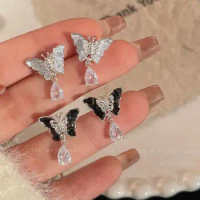 Sea Salt Blue Crystal 3D Butterfly Exquisite Zircon Water Droplets Unique Design Elegant and Elegant Earrings for Women Spots