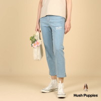 【Hush Puppies】女裝 長褲 品牌英文印花斜開岔牛仔褲(淺藍 / 43221101)