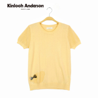 【Kinloch Anderson】圓領熊頭刺繡針織上衣 金安德森女裝(淺黃)