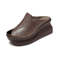 【Vecchio】真皮拖鞋 厚底拖鞋/真皮頭層牛皮魚口露趾不對稱設計坡跟厚底拖鞋(灰)
