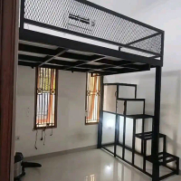 Mezzanine lantai 2 untuk dalam ruangan