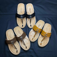 Sandal Tarumpah Karet Mentah Kulit Sapi Asli