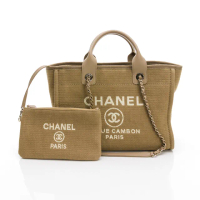 【CHANEL 香奈兒】經典雙C LOGO Deauville藤織帆布金鍊手提肩背沙灘包(芥末黃)