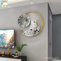 北歐ins 輕奢時尚 宇航員 太空鐘錶 創意個性 帶燈掛鐘 客廳 家用 現代簡約 居家裝飾 時鐘 數字壁鐘 圓形靜音掛墻