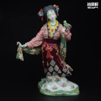 Boneka Shiwan master karakter kuno halus mimpi mantel merah dua belas kecantikan sebagai kerajinan ornamen keramik