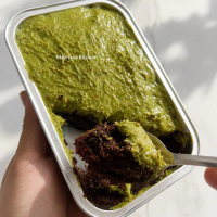 Fudgy Brownies pistachio Kunafa
