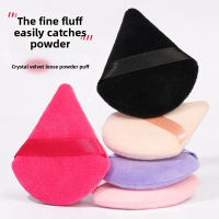 Triangular powder puff, setting powder puff, velvet powder puff, makeup sponge, beauty accessories.