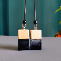 Chai Rỗng Chiết Nước Hoa Xe Hơi, Hình Vuông, Dây Sáp 8ML, Chất Liệu Thủy Tinh Khuếch Tán, Mặt Dây Ch