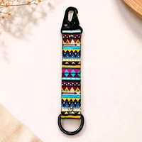 Gantungan kunci tali motif, dengan carabiner motif D