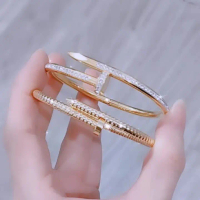 matlaine-gelang paku titanium