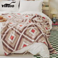 YIRUIO Geometric Stripe Plaid Blanket Super Soft Cozy Downy Home Decor Bed Sofa Knitted Throw Blanket Modern Warm Quilt Blankets
