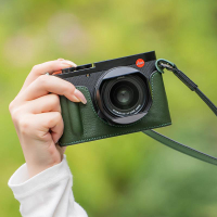 適用徠卡LeicaQ3真皮手柄 保護套  dlux8 相機包  皮套 sofort2 底座 配件【不是相機，是相機配件】