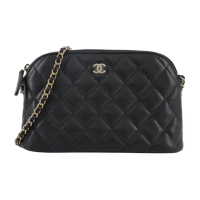 【CHANEL 香奈兒】雙C LOGO菱格紋小牛皮拉鍊貝殼包(黑色)