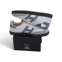 Vhyawhay Sneaker Terlaris Guamang BNIB Garis Biru Muda Unisex 36-43 Shoes Flat Casual Karet Wanita &