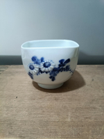 日本回流瓷器古董京燒名家平安古全作青花留白堆塑缽杯洗茶洗，全