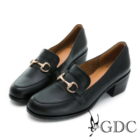 【GDC】英式優雅真皮馬鞍金屬釦圓頭舒適軟底中跟樂福鞋-黑色(321036-00)
