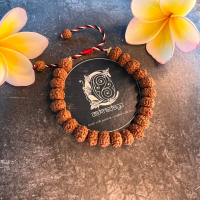 Gelang Tridatu Rudraksha (Biji Genitri) Alami asli khas Bali