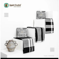 New Sarung GAJAH DUDUK Black & White Series Sarung Hitam Putih