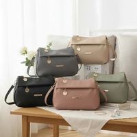 Davina Slingbag - Tas Selempang Wanita Slingbag Davina Bahan Nilon Cocoly Waterproof Antiair Tas Wan
