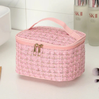 Tas Makeup Rajut Travel Kotak Pouch Portable Trendy Fashionable Kain Kanvas Waterproof Canvas Wool W