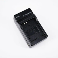 แท่นชาร์จแบตกล้อง Battery Charger รหัสแบต BP-1030 BP-1130 For Samsung NX-1000, NX-300, NX-200, NX-21