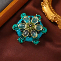 Vintage Green Pattern Lotus Brooch Pin for Women Banquet Men Party Jewelry High-end Feminine Blazer Floral Corsage Accessories