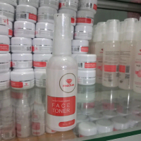 2 botol toner Maxie skincare