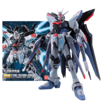 Bandai Genuine Gundam Model Kit Anime Figure MG 1/100 ZGMF-X20A Strike Freedom Gunpla Anime Action Figure Toys for Children