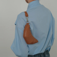 ￼KOOZEE - MINI CROISSANT - DOMPET WANITA