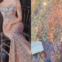 Mẫu mới 2025: váy nàng tiên kiểu dáng hình kim cương với ren và đính sequin; chất liệu ren đặc biệt 