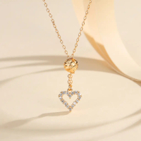 LM837 Kalung Liontin Berlian Panjang Bentuk Hati Titanium Klavikula Rantai Kalung Wanita Aksesoris