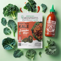 พร้อมส่ง| สลัดผักเคลอบกรอบรส Sriracha Mayo  (Crispy Kale Salad Sriracha Mayo) ตรา GreenPirates ขนาด 