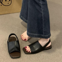 ของขวัญ Shoes i amm *ร้านจริงส่งตรงจากนครนายก * รหัส B22  งานพื้นสุขภาพส้นเตี้ย เก็บหน้าเท้าไม่บีบรั