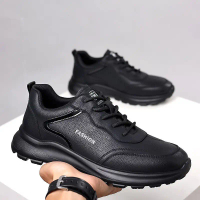 Men's Sports Shoes 2025 New Fashion Men's Shoes Fashion Casual Shoes Men's Shoes Simple Trendy Runni