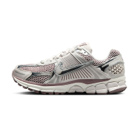 Nike Zoom Vomero 5 女 灰紫 慢跑 寬楦 復古 V5 老爹鞋 休閒 運動 休閒鞋 HV6417-001
