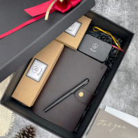【Betrue】時光筆記鋼筆禮盒+霧光黑鋼筆+A6筆記本(免費客製化刻字/手帳/鋼筆刻字/生日禮物/春節禮盒)
