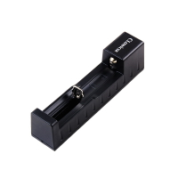 戶外電源18650鋰電池USB充電器多功能26650強光手電筒風扇充電器