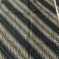 Batik kombinasi Tulis motif parang keris