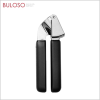 OXO 好清理壓蒜泥器V2新版 (不挑色 款) 不滑手 矽膠 脫水器 生菜 廚房用品 【A435680】【不囉唆】
