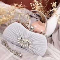 Vedlyn ByVedlyn Intan Tas Pesta Wanita Clutch Fashion Terbaru - Silver